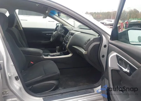 2014 Nissan Altima 2.5 S из США, поврежденный, VIN 1N4AL3AP3EC188212